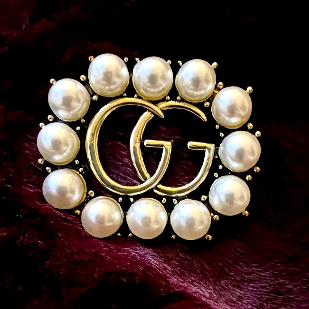 GG Pearl Pin
